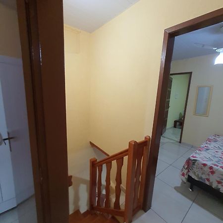 Casa Proxima A Praia Menos De 10 Minutos A Pe Кабо Фрио Екстериор снимка